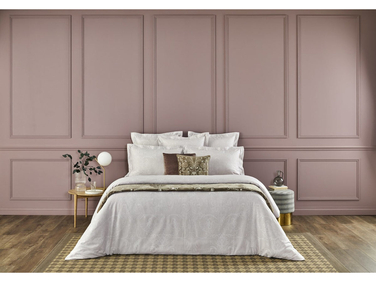 Catalogue de linge de maison Yves Delorme - photographe Romain Ricard