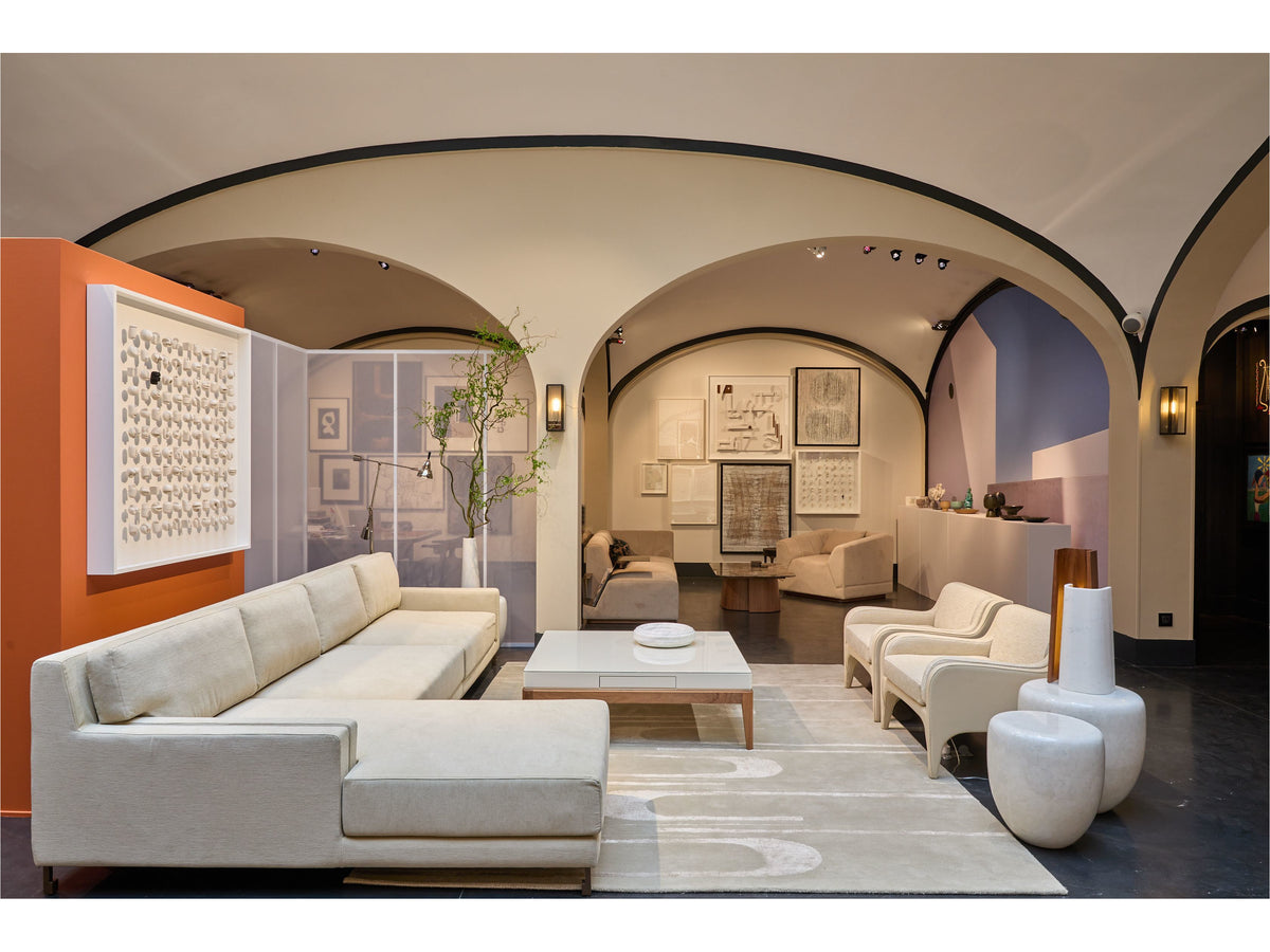 Exposition VUE SUR MER - The Secret Gallery - copyright Michael Benard - couleurs MC23 Macquart, MC25 Brume Matinale et MC65 Bagan MÉRIGUET-CARRÈRE Paris